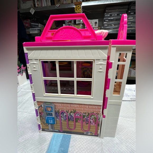 Barbie Cook n Grill Pizzeria - Picture 1 of 16